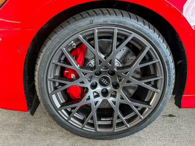 Thumbnail: 2025 Audi RS 3 - 9
