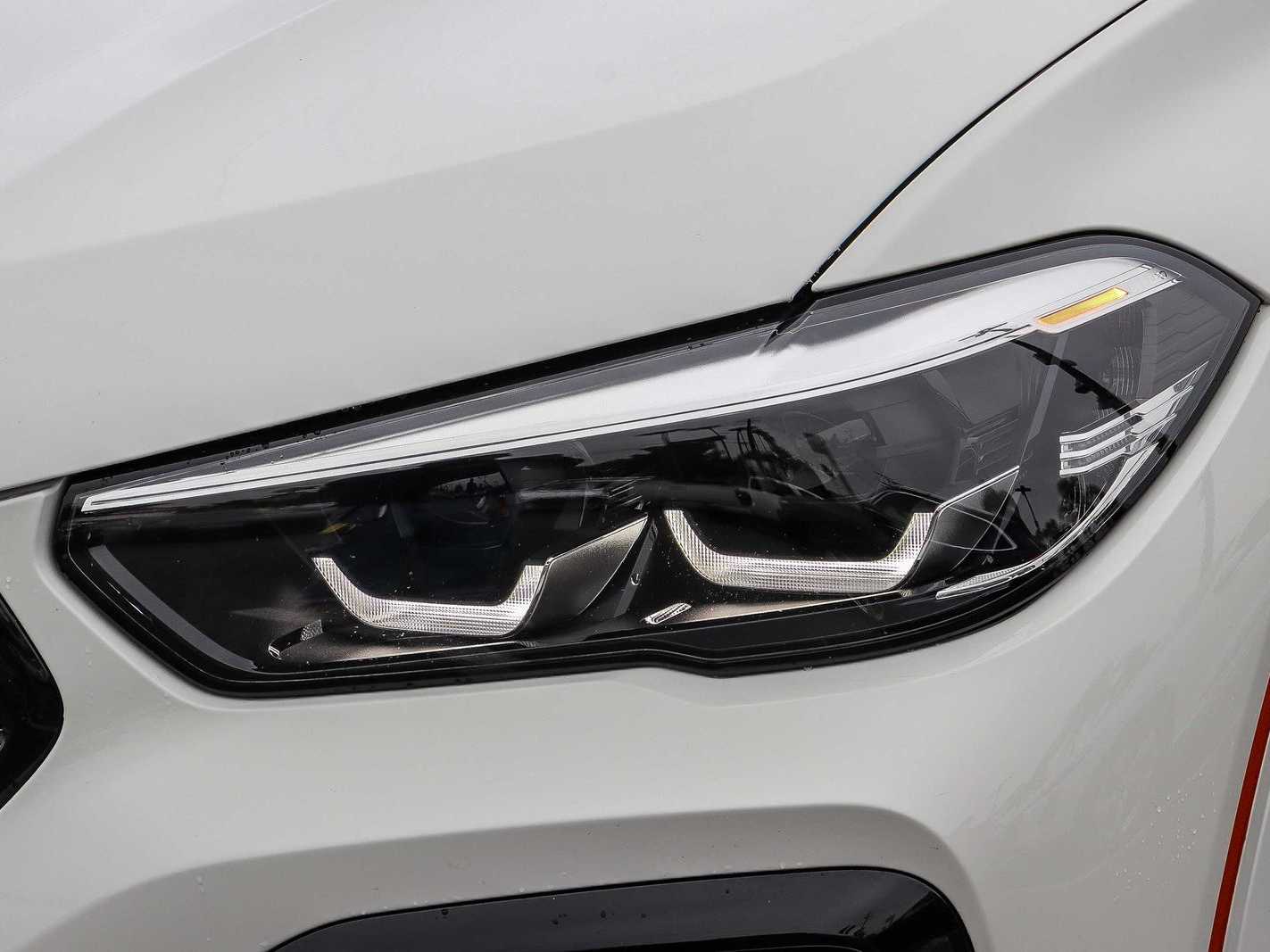 Thumbnail: 2022 BMW X6 - 6
