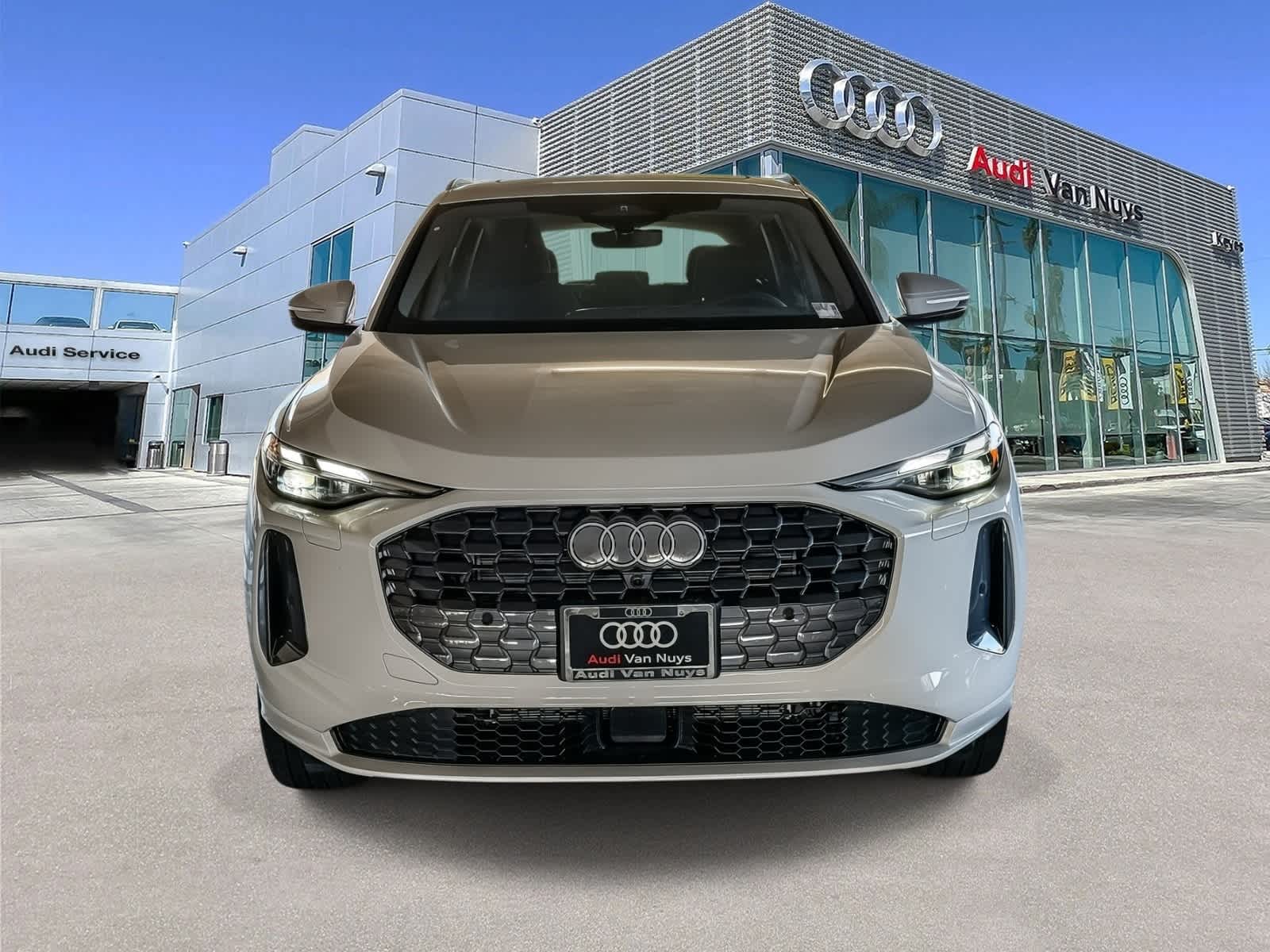 Thumbnail: 2025 Audi Q5 - 2