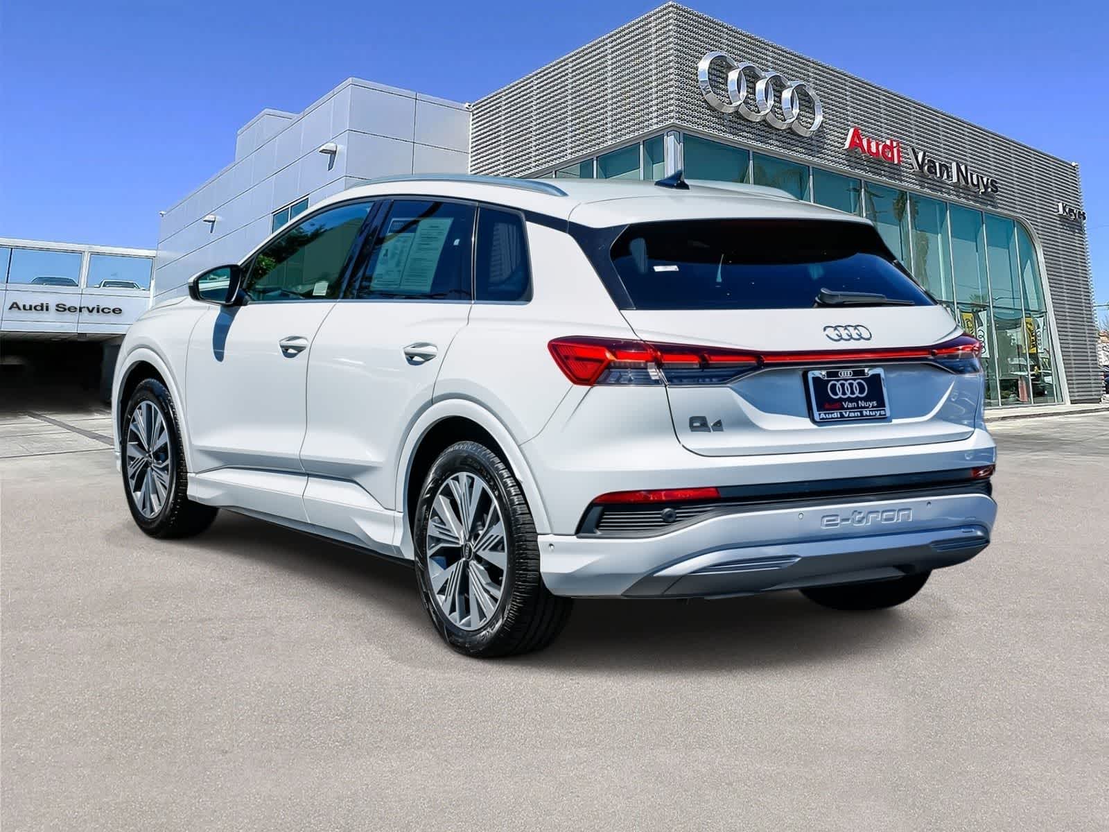 Thumbnail: 2023 Audi Q4 e-tron - 2