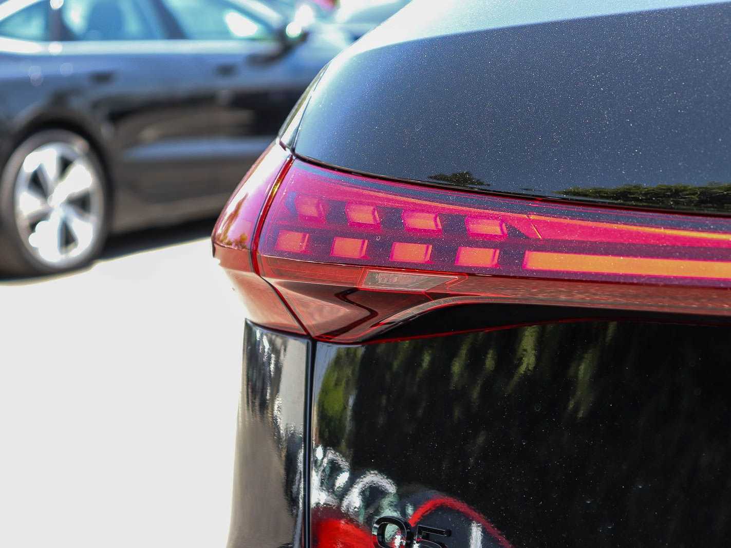 Thumbnail: 2026 Audi Q5 - 11