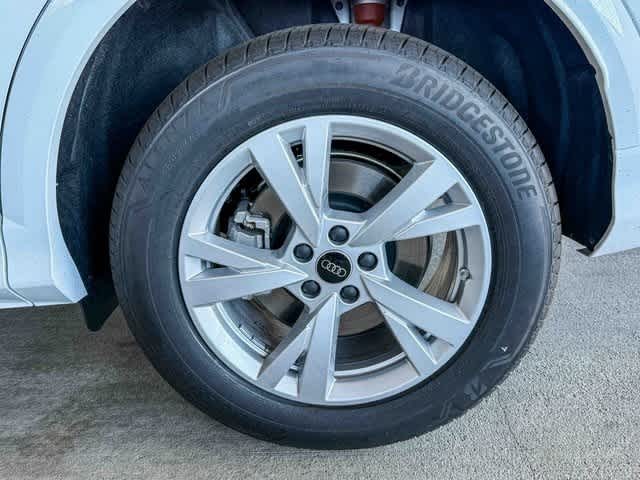 Thumbnail: 2025 Audi Q5 - 8