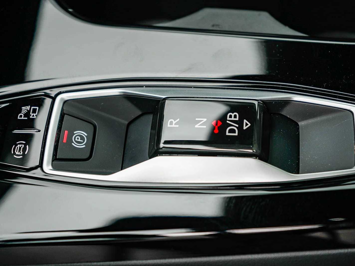 Thumbnail: 2025 Audi e-tron - 21