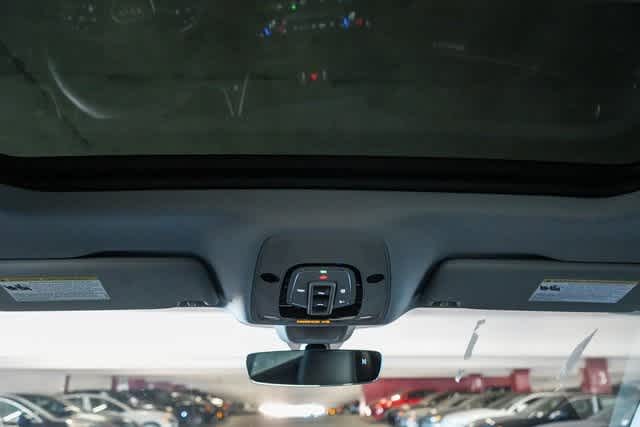 Thumbnail: 2025 Audi Q5 - 23
