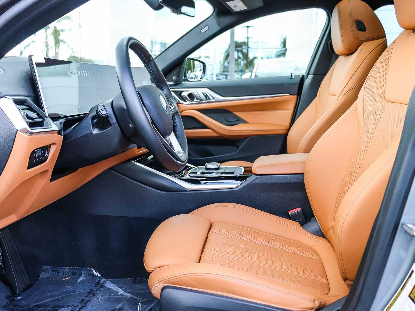 Thumbnail: 2024 BMW i4 - 18