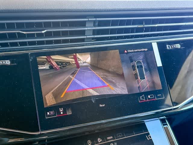 Thumbnail: 2025 Audi Q8 - 25