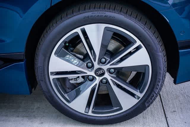 Thumbnail: 2025 Audi e-tron S - 10