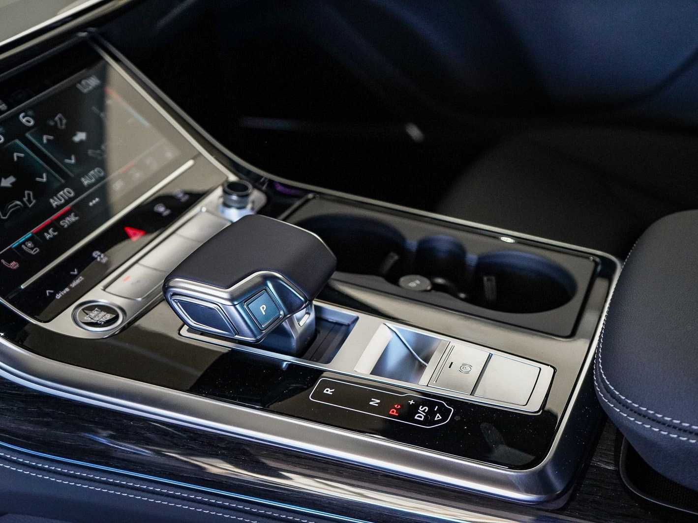 Thumbnail: 2026 Audi Q7 - 20