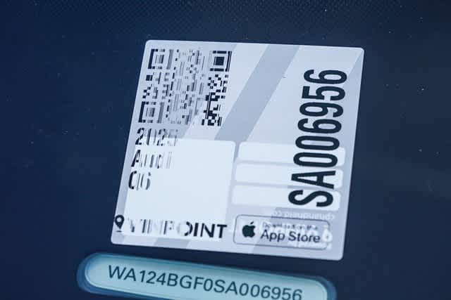 Thumbnail: 2025 Audi Q6 e-tron - 28