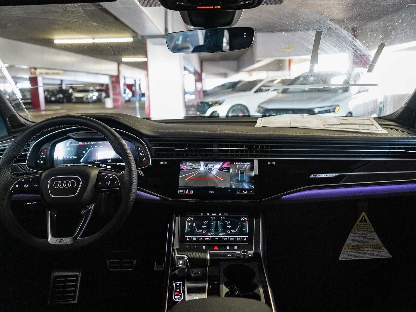 Thumbnail: 2026 Audi SQ7 - 12
