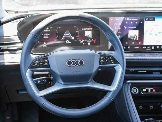 Thumbnail: 2025 Audi Q5 - 17