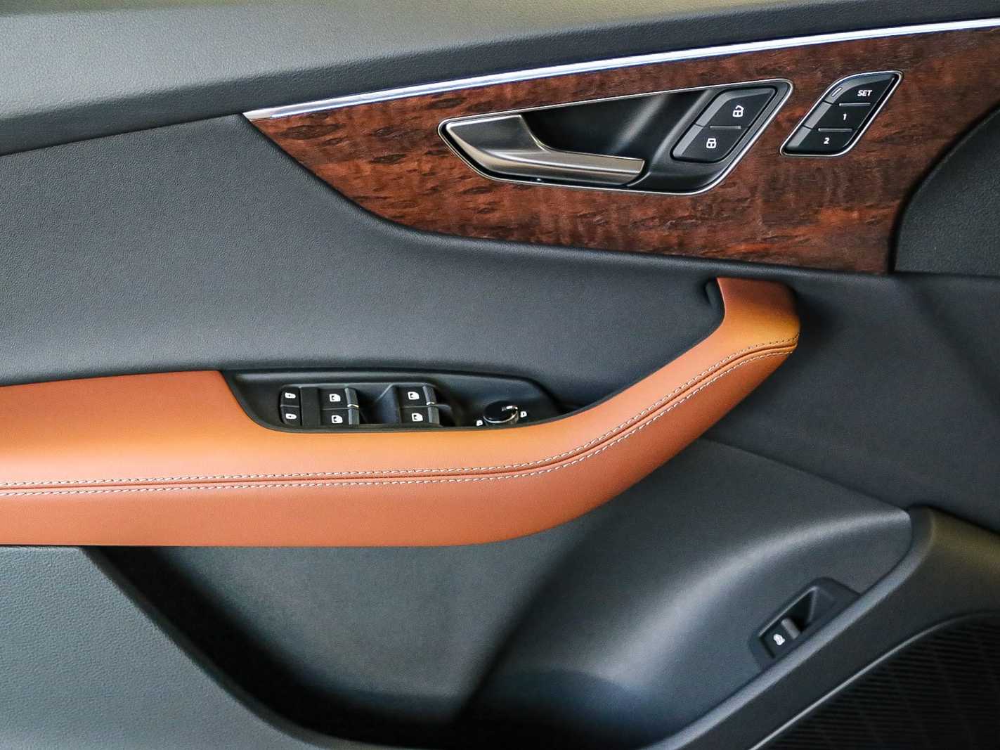 Thumbnail: 2026 Audi Q7 - 19