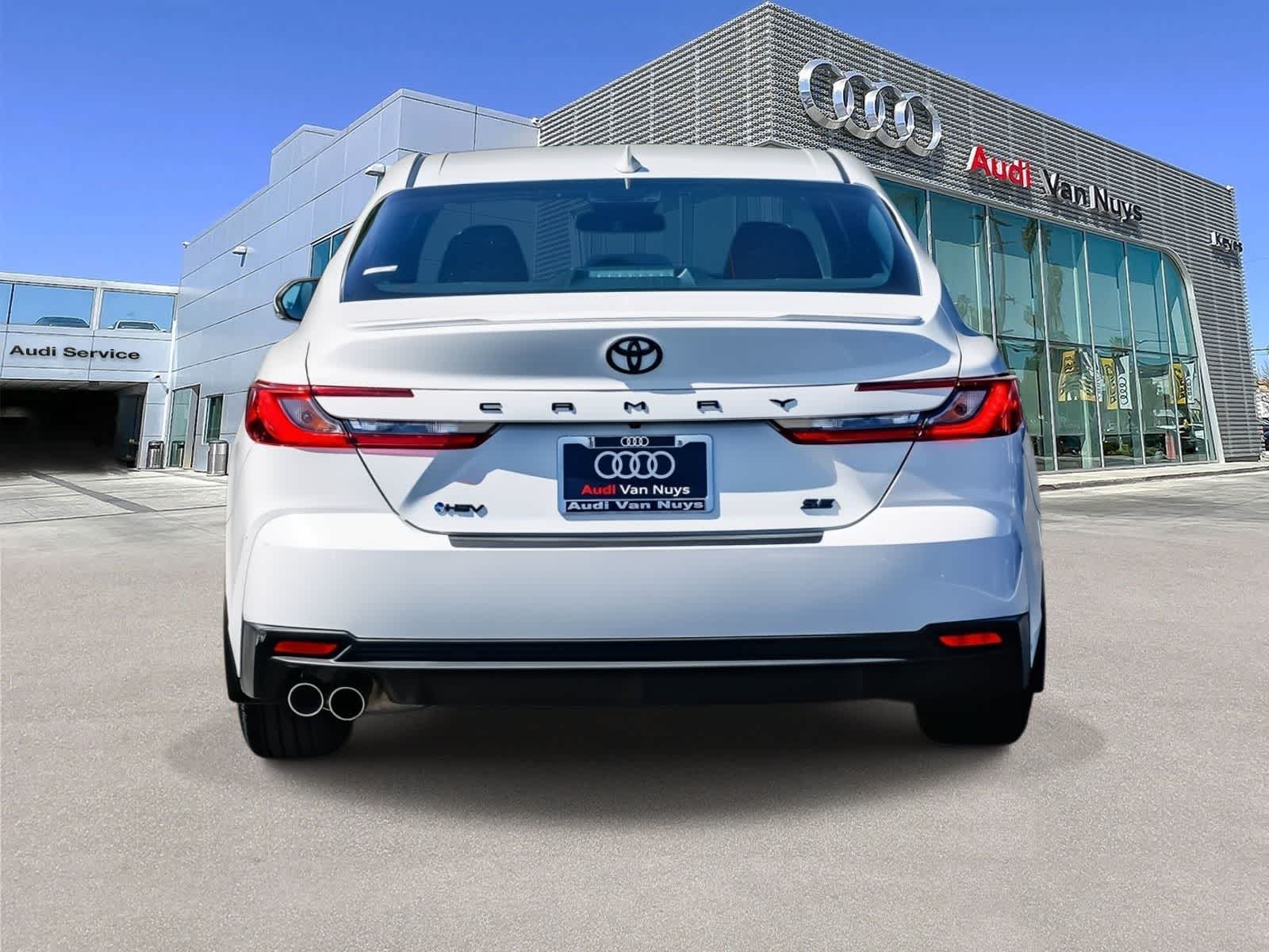 Thumbnail: 2025 Toyota Camry - 3