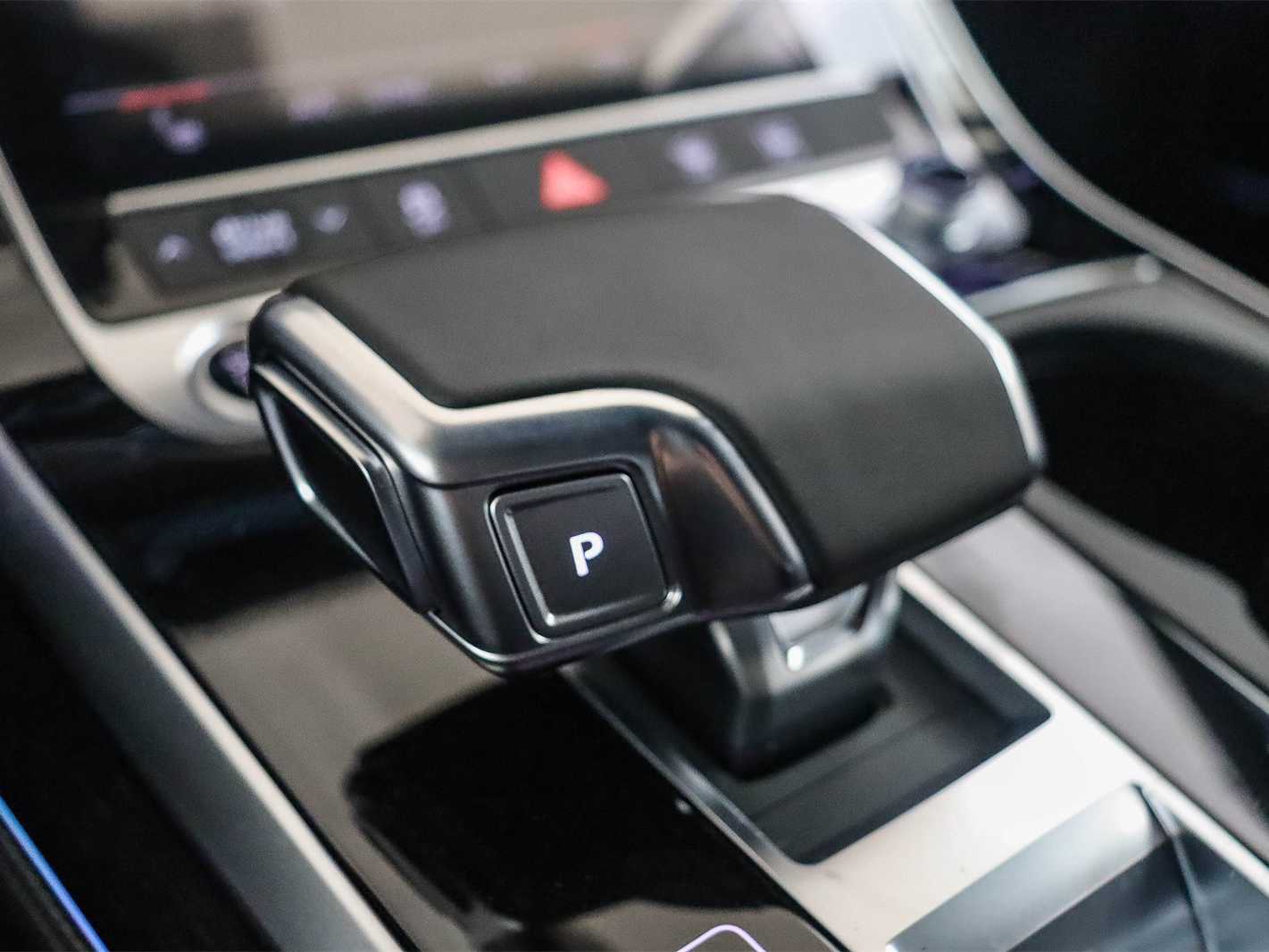 Thumbnail: 2026 Audi Q7 - 24