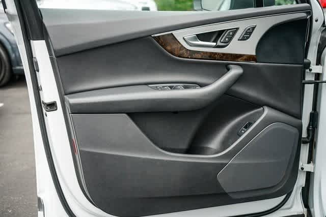 Thumbnail: 2019 Audi Q7 - 19