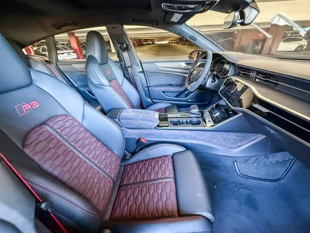 Thumbnail: 2026 Audi RS 7 - 17