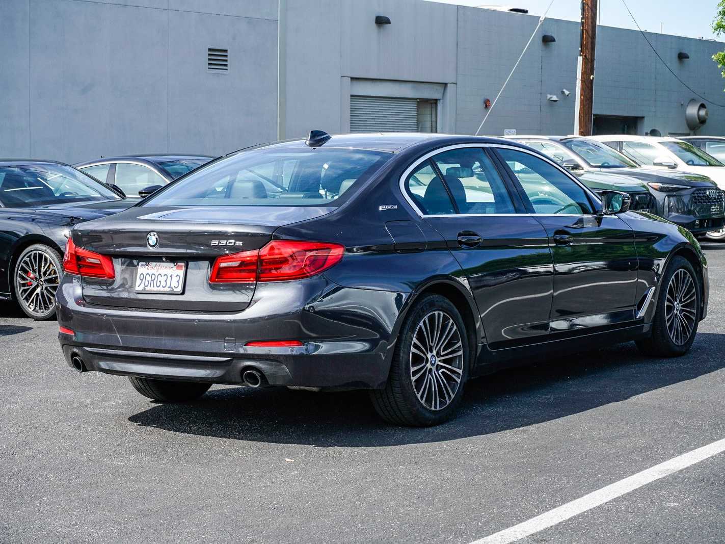 Thumbnail: 2019 BMW 5 Series - 4