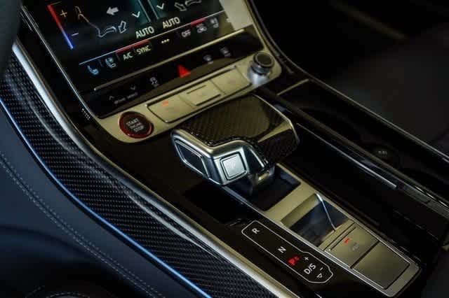 Thumbnail: 2025 Audi S8 - 22