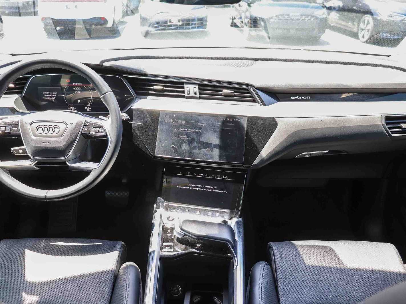 Thumbnail: 2024 Audi Q8 e-tron - 12