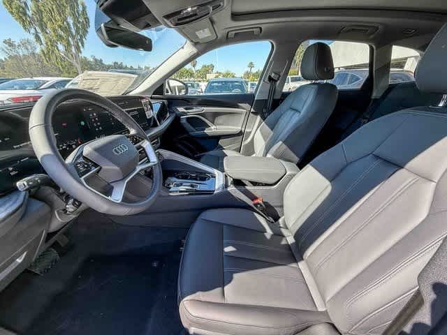 Thumbnail: 2025 Audi Q5 - 19