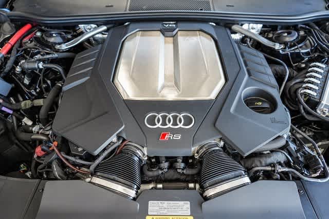 Thumbnail: 2025 Audi RS 6 - 36