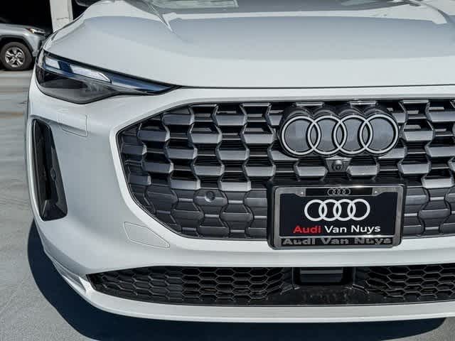 Thumbnail: 2025 Audi Q5 - 11