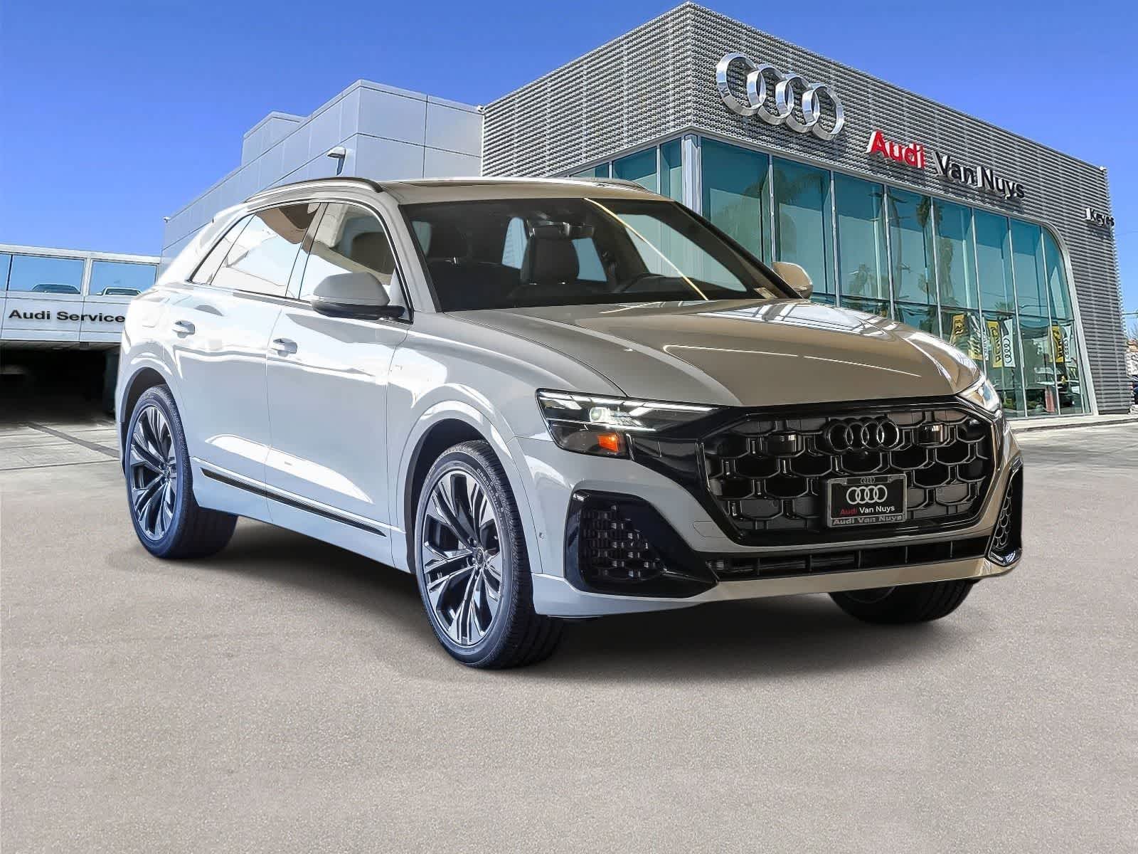 Thumbnail: 2026 Audi Q8 - 3