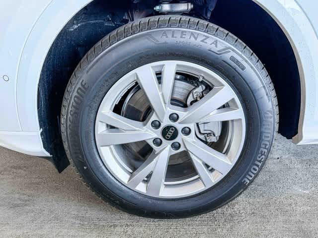 Thumbnail: 2025 Audi Q5 - 9