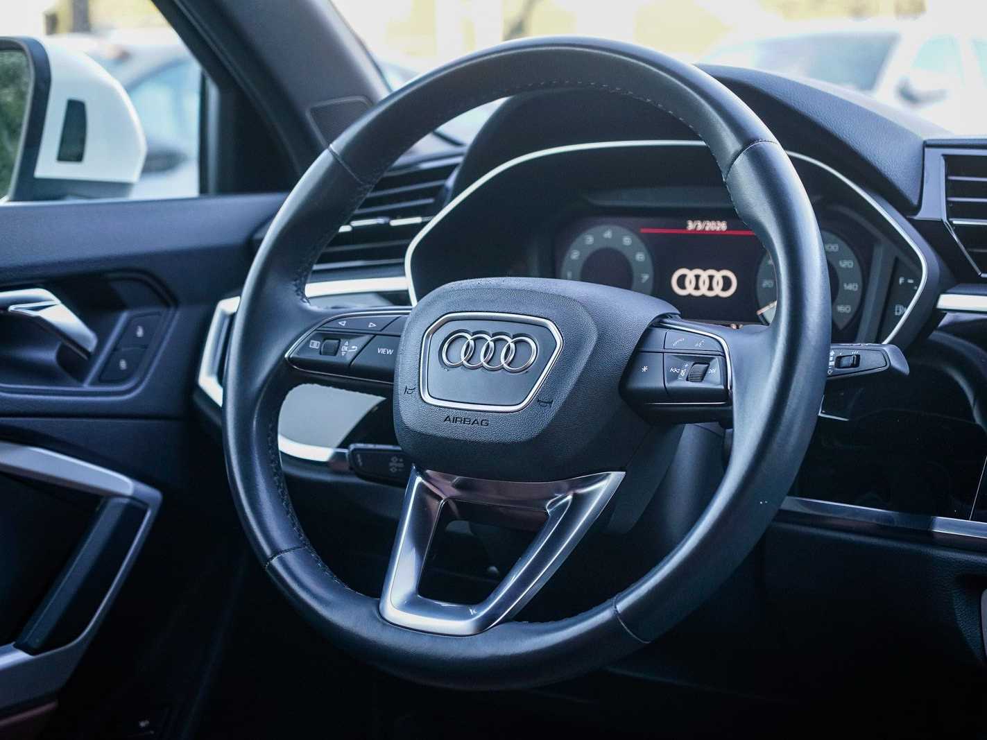 Thumbnail: 2023 Audi Q3 - 15