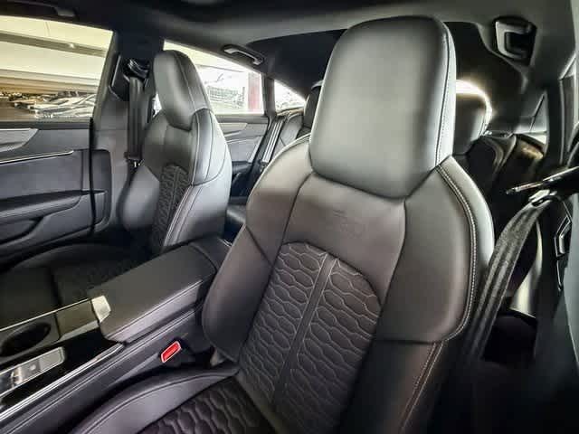 Thumbnail: 2025 Audi RS 7 - 26