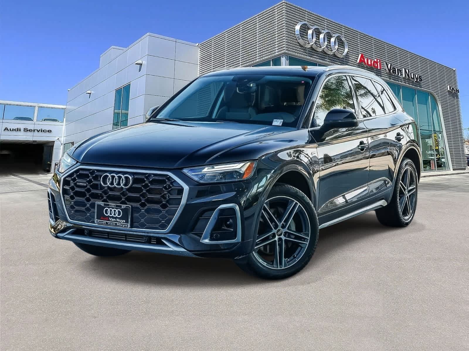 Thumbnail: 2023 Audi Q5 - 1