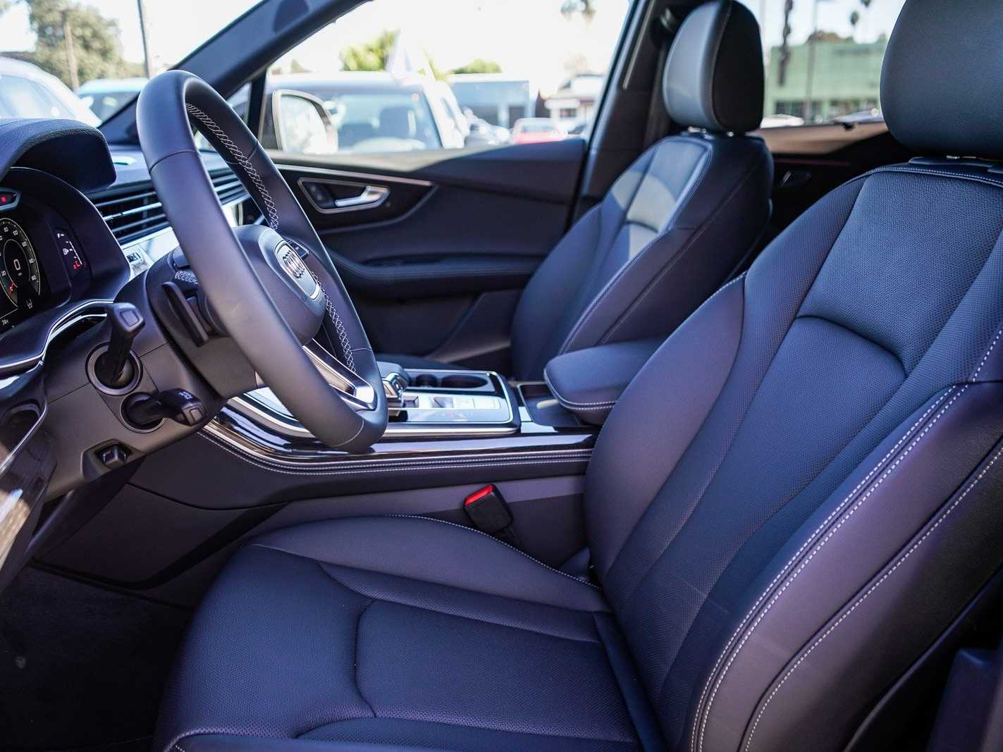 Thumbnail: 2026 Audi Q7 - 17