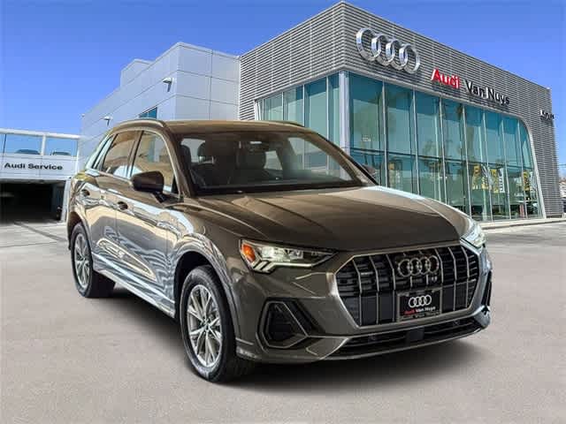 Thumbnail: 2025 Audi Q3 - 3