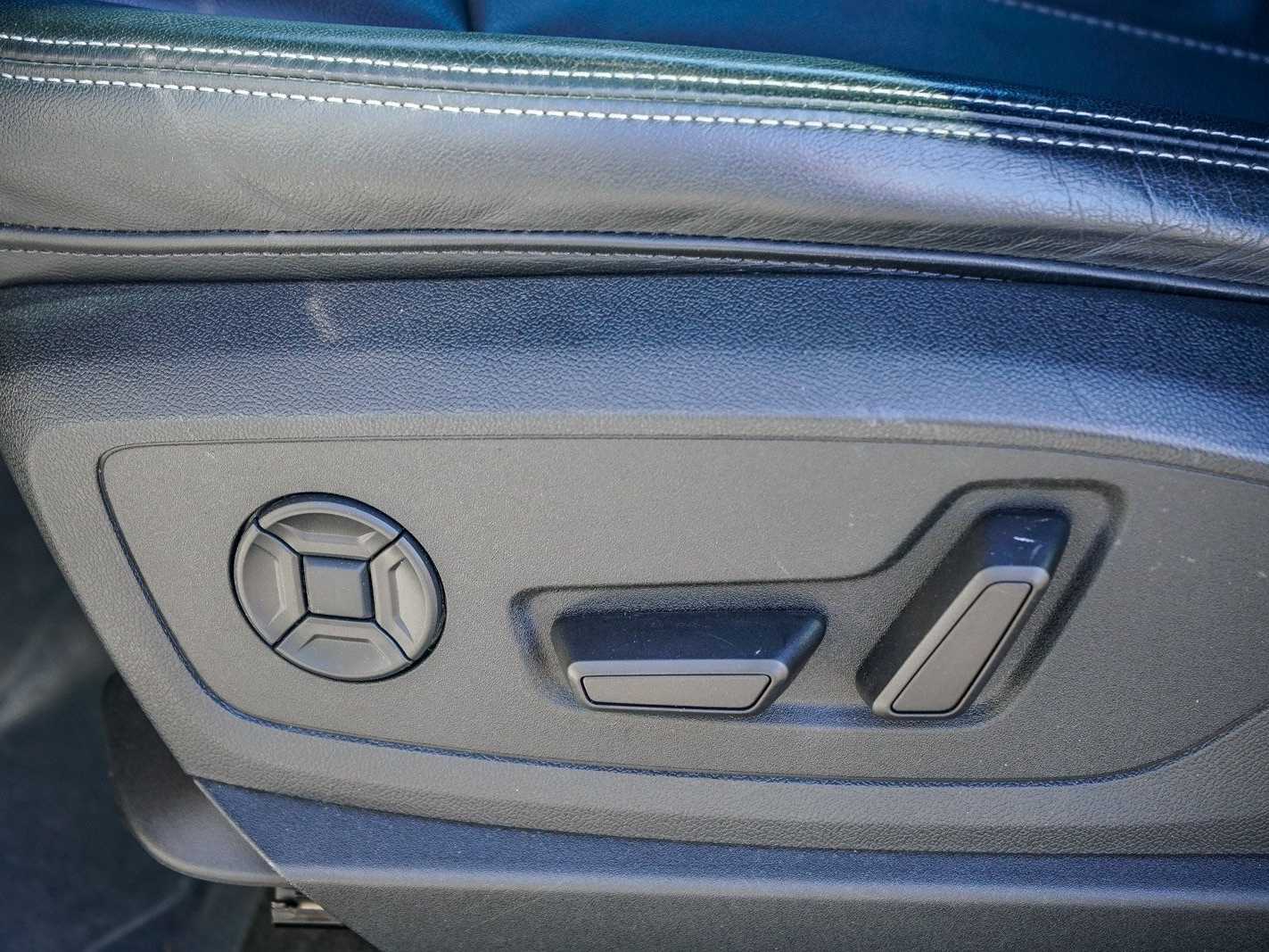 Thumbnail: 2023 Audi e-tron - 20