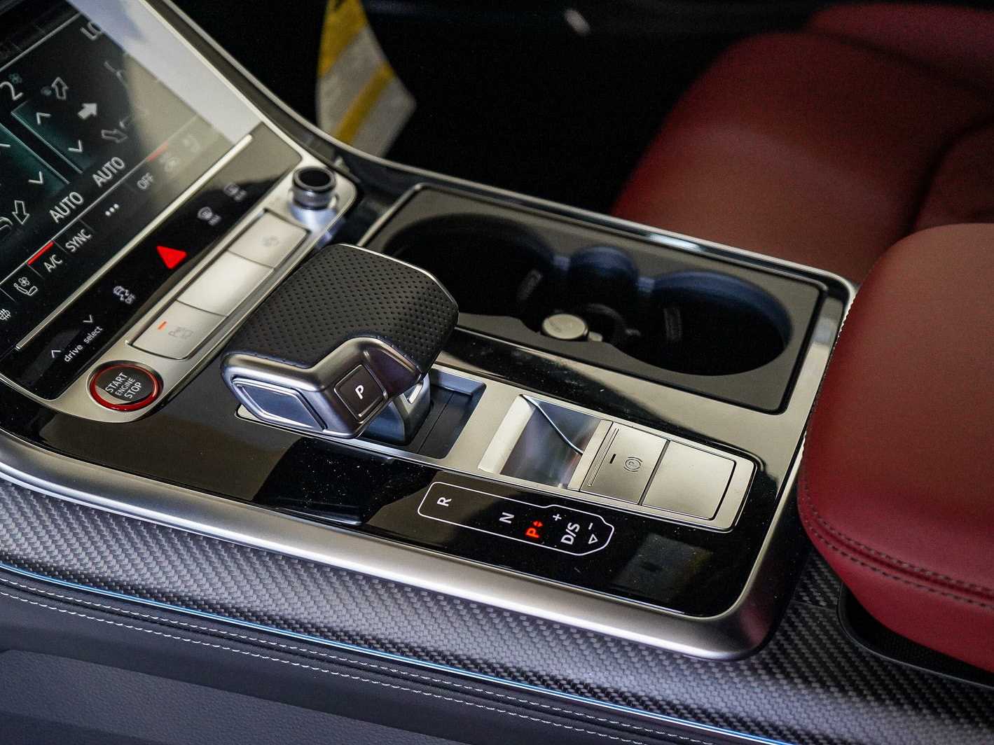 Thumbnail: 2026 Audi SQ8 - 20