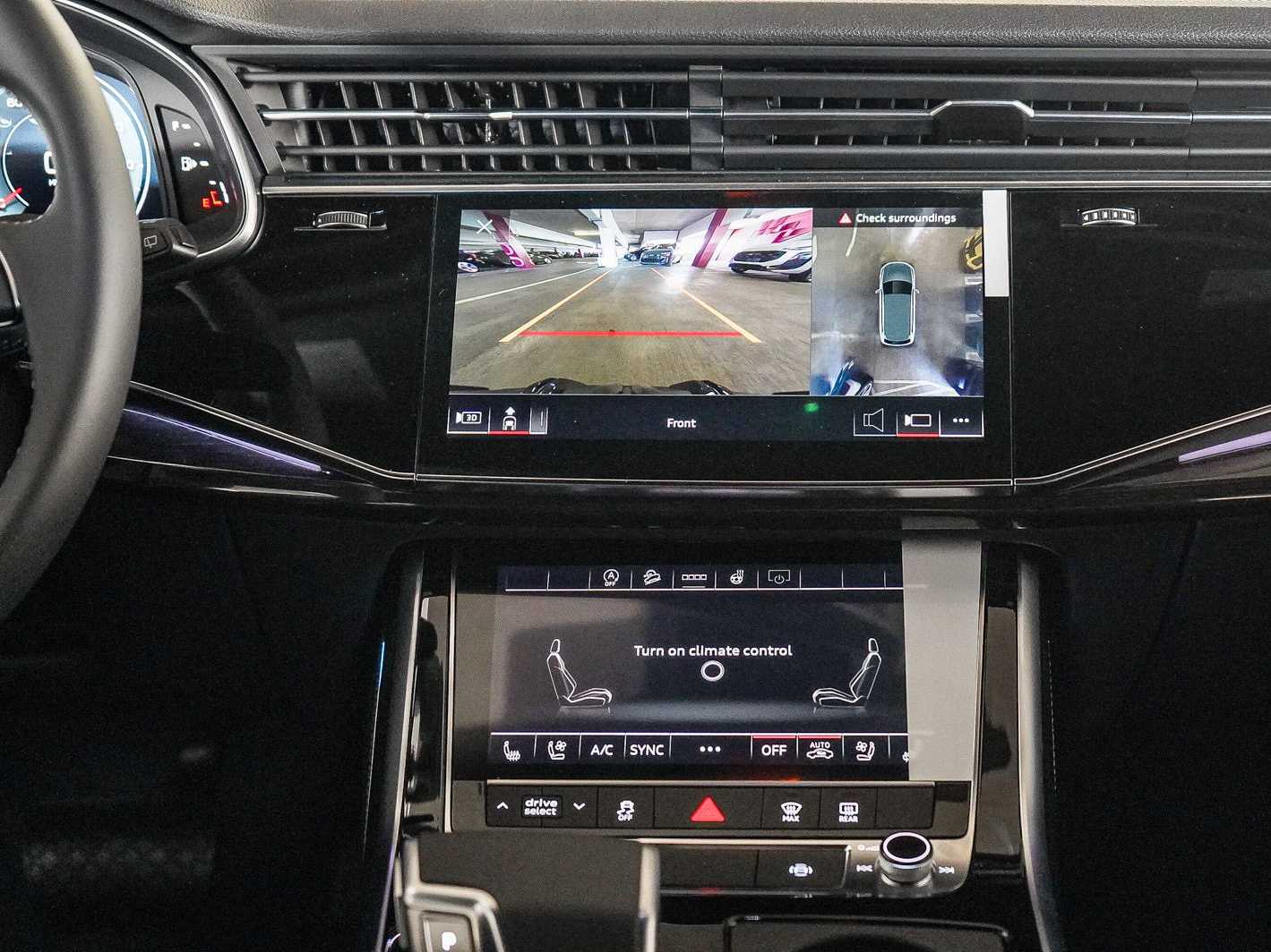 Thumbnail: 2026 Audi Q7 - 14