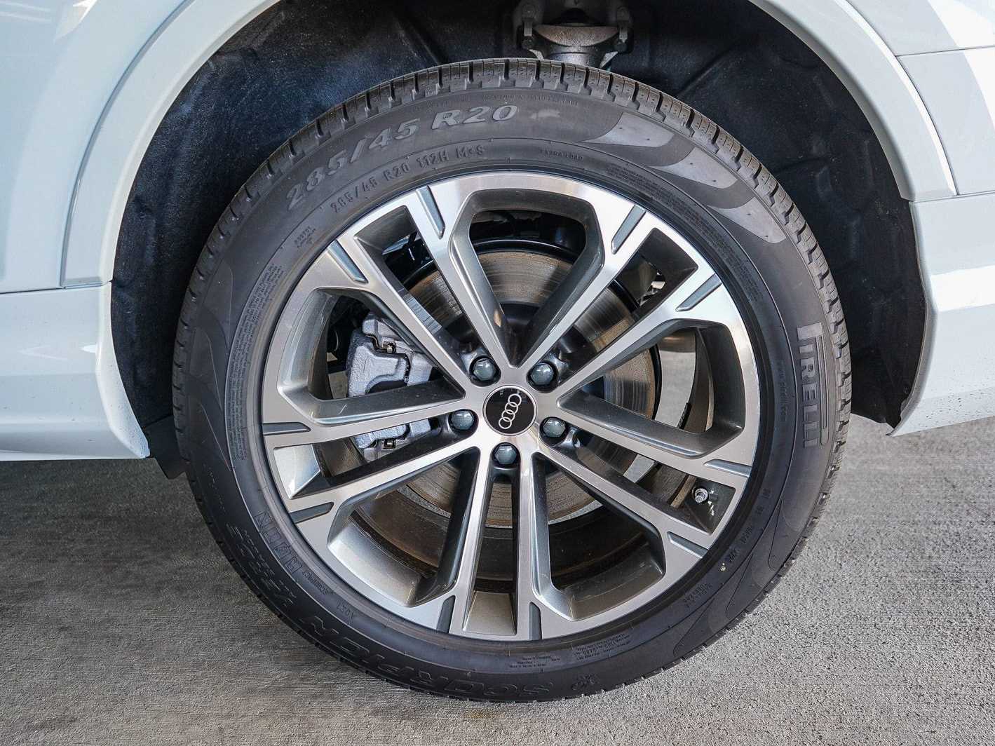 Thumbnail: 2026 Audi Q7 - 8
