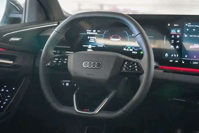 Thumbnail: 2025 Audi SQ6 e-tron - 19
