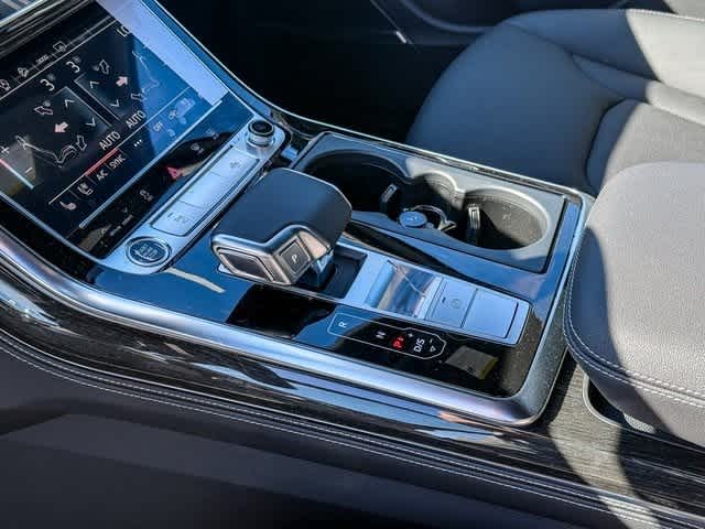 Thumbnail: 2025 Audi Q7 - 20