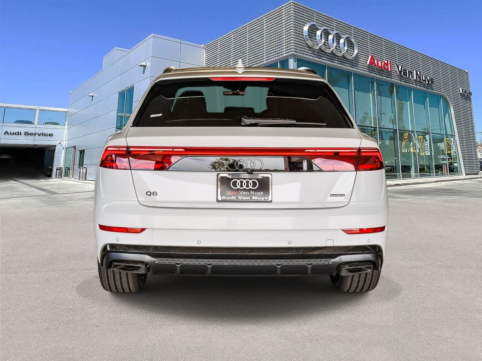 Thumbnail: 2026 Audi Q8 - 5