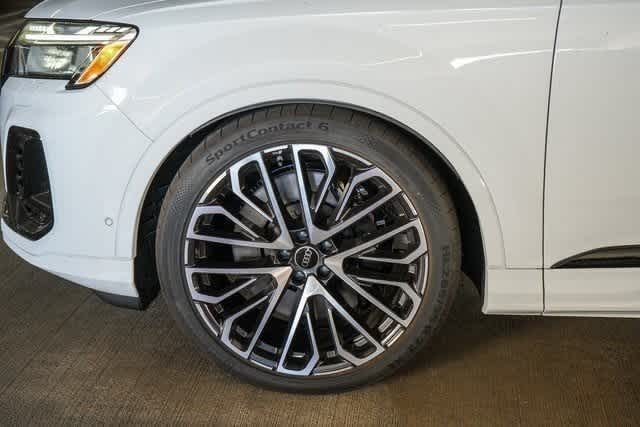 Thumbnail: 2025 Audi SQ7 - 14