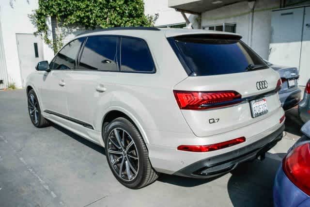 Thumbnail: 2022 Audi Q7 - 2