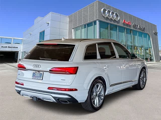 Thumbnail: 2025 Audi Q7 - 4