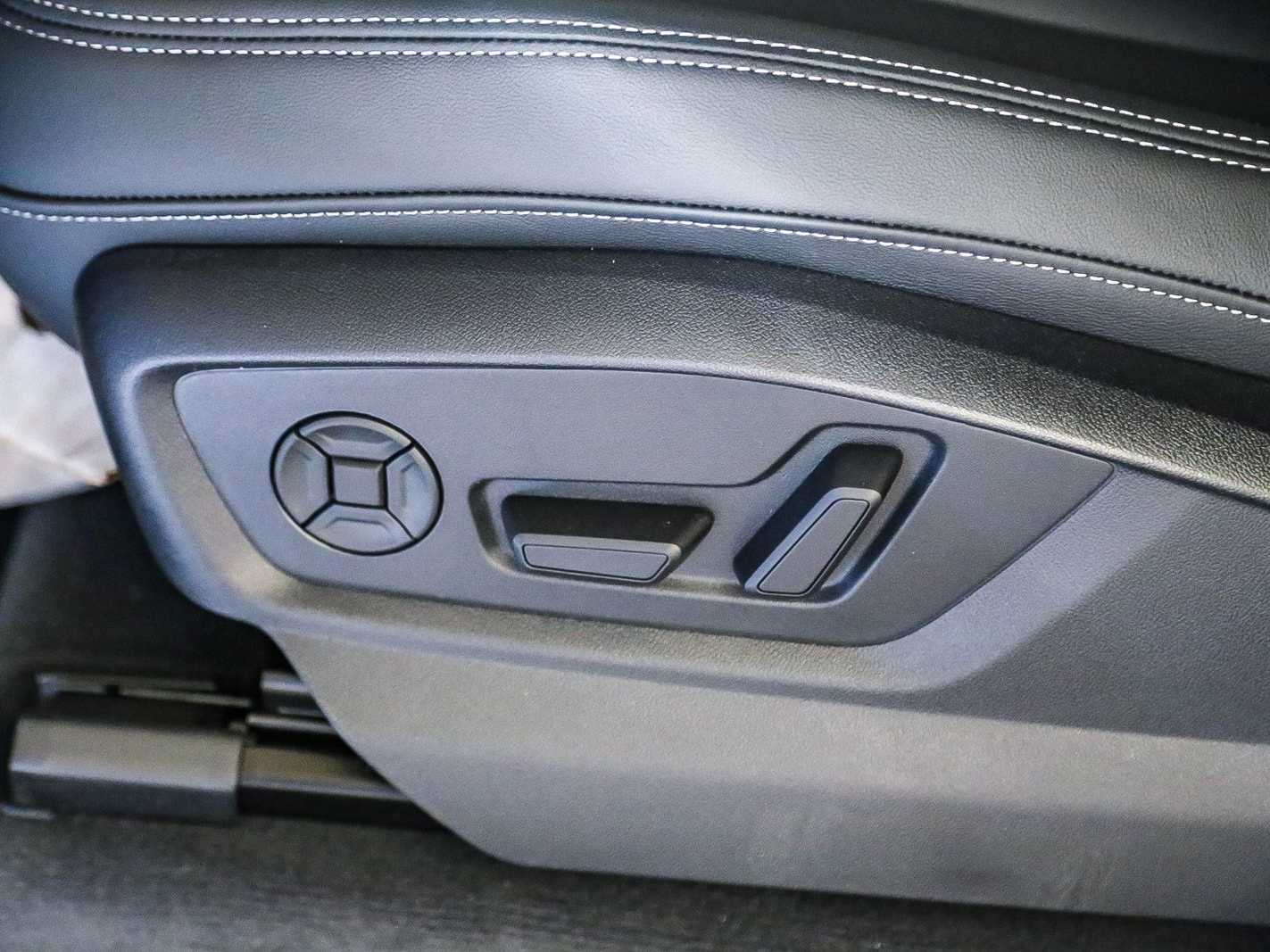 Thumbnail: 2026 Audi Q7 - 21