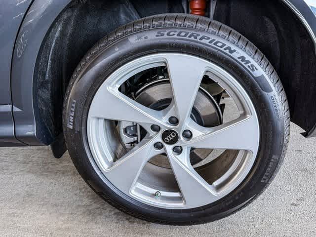 Thumbnail: 2025 Audi Q5 - 8