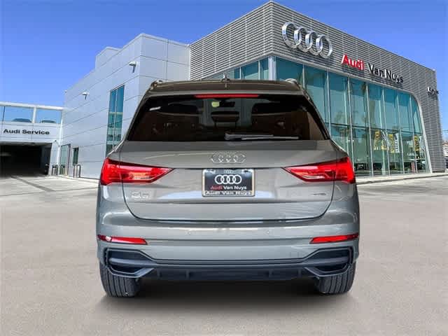 Thumbnail: 2025 Audi Q3 - 5