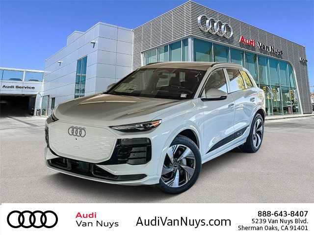 Thumbnail: 2025 Audi Q6 e-tron - 1