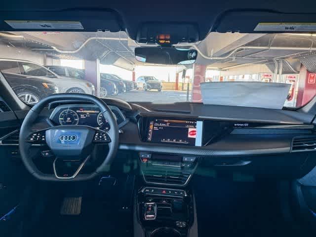 Thumbnail: 2026 Audi e-tron GT - 12