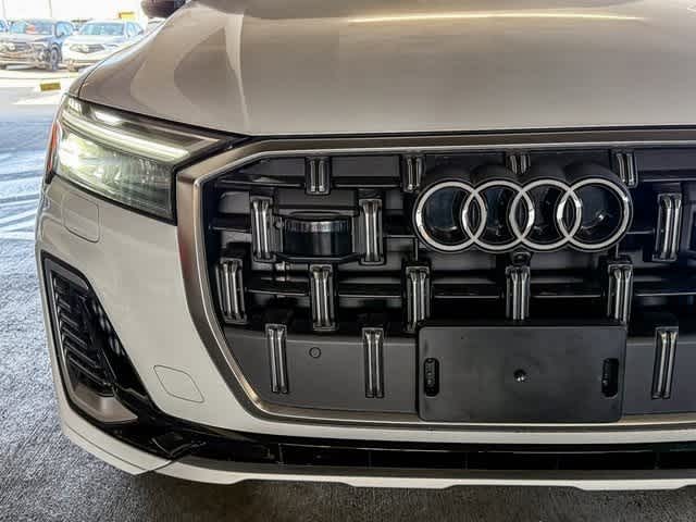 Thumbnail: 2025 Audi Q7 - 11