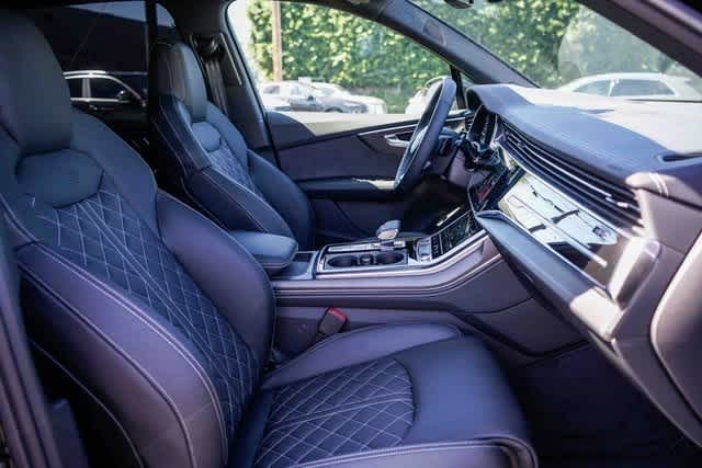 Thumbnail: 2025 Audi SQ7 - 16